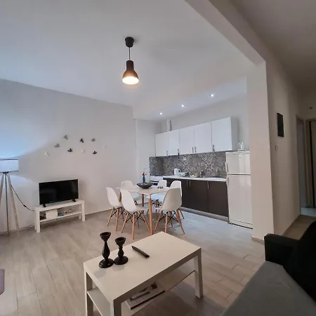 Apartment Cosy And Modern In *